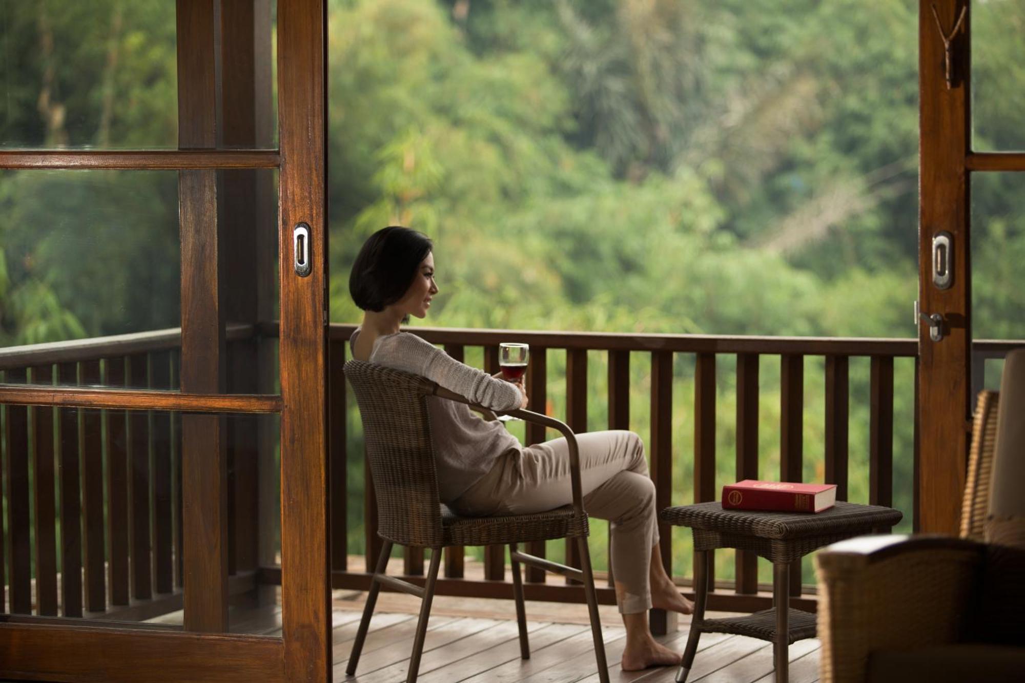 Novus Giri Resort y Spa Puncak Exterior foto