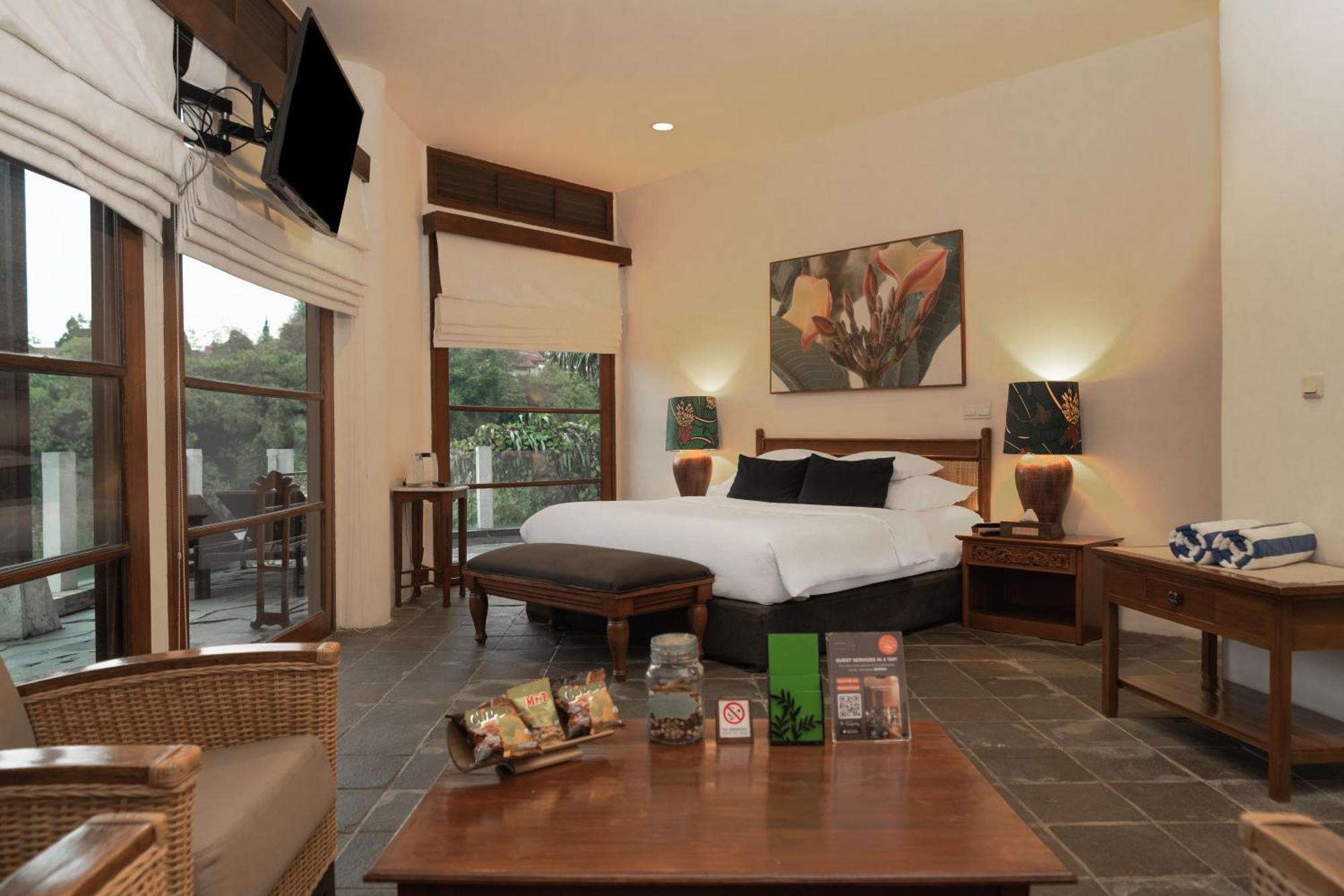 Novus Giri Resort y Spa Puncak Exterior foto