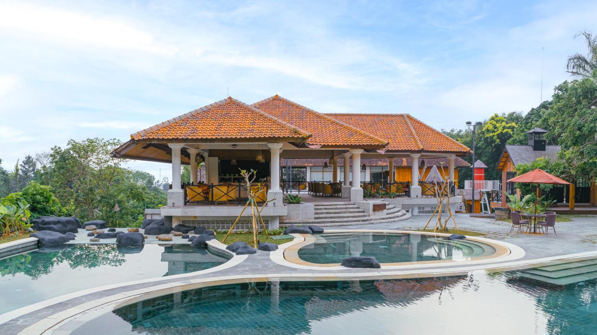 Novus Giri Resort y Spa Puncak Exterior foto
